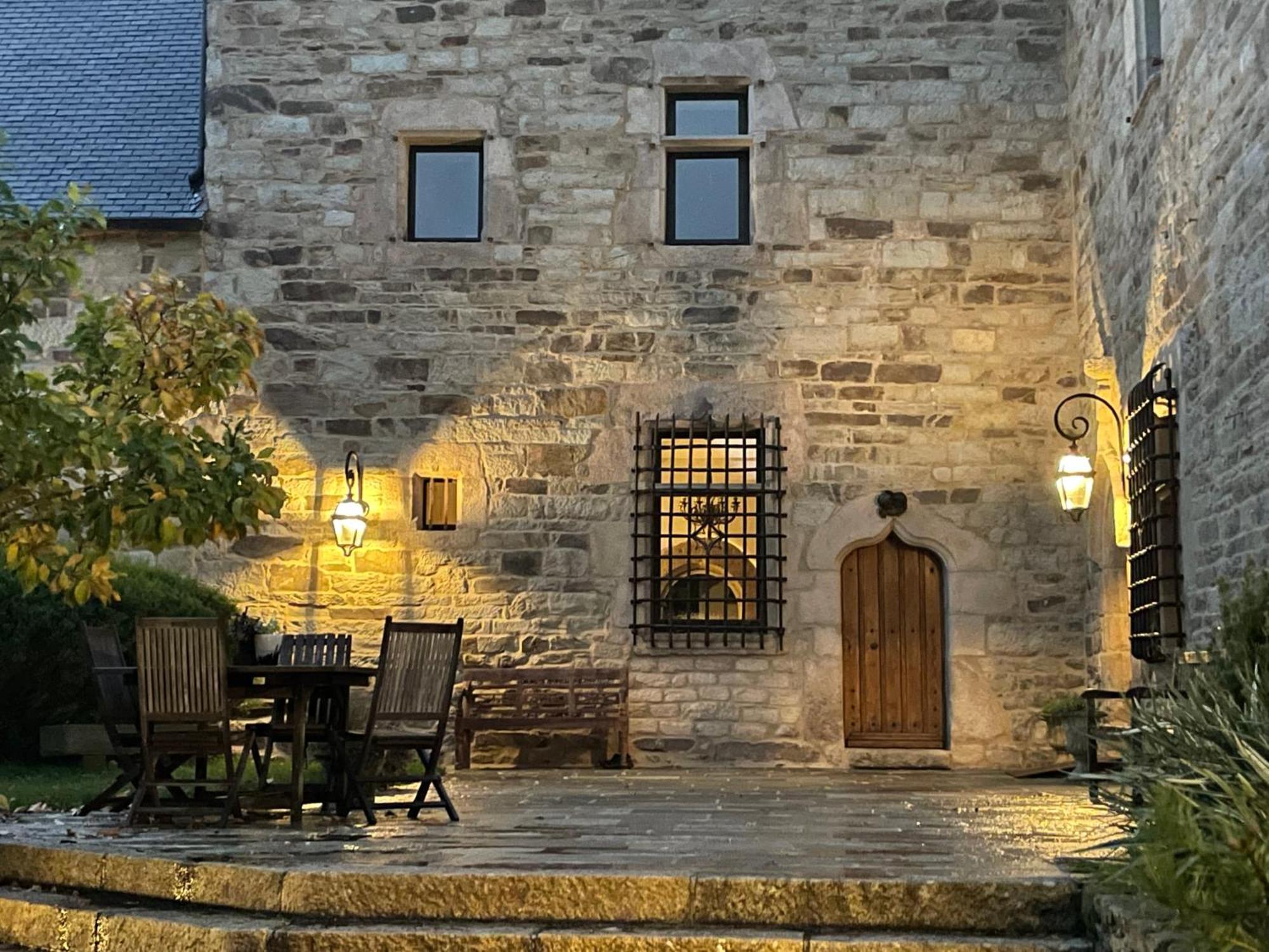 Manoir Medieval Du XV Ieme Siecle Minihy-Tréguier Zewnętrze zdjęcie
